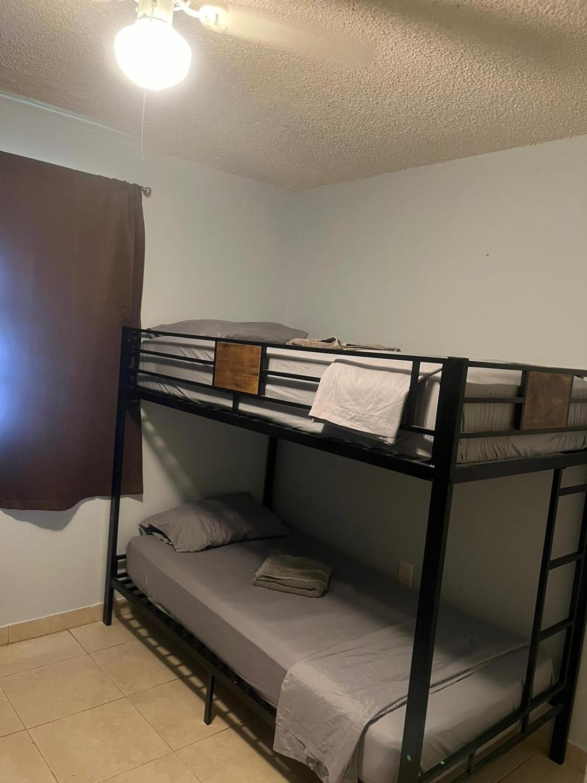 Beds & Sheets Downtown Hostel Miami Exterior photo