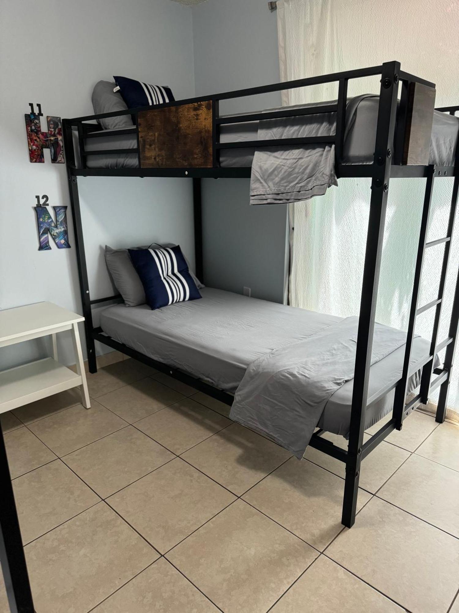 Beds & Sheets Downtown Hostel Miami Exterior photo