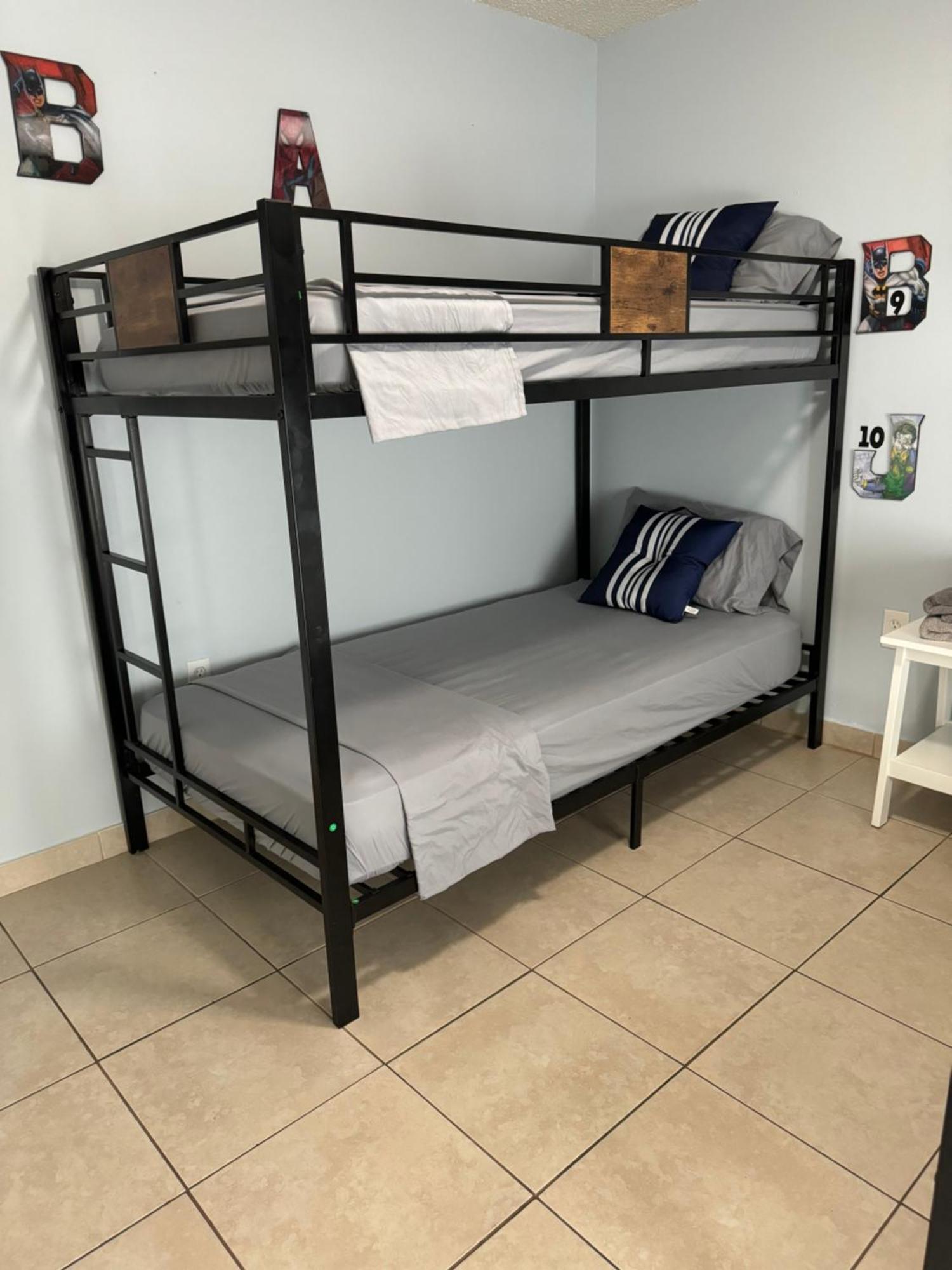 Beds & Sheets Downtown Hostel Miami Exterior photo